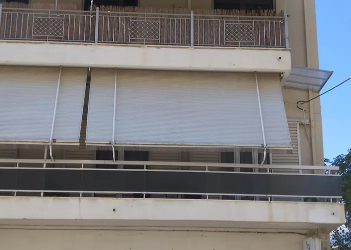 Spacious Archidamoy 114 アパート *